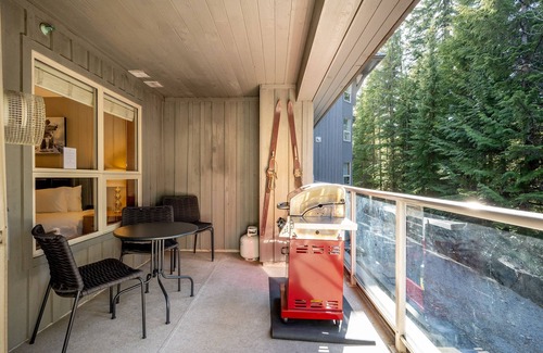 Upper Village Condo | Ski-in/out | Pool, hot tub, gym | BBQ | Fireplace