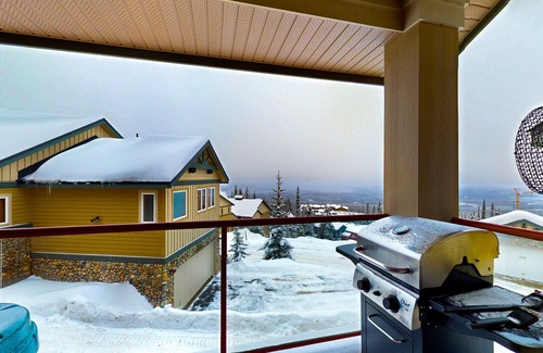 Big White Ski Resort House | Ski-in/ski-out townhome with unobstructed mountain views, hot tub, & fireplace