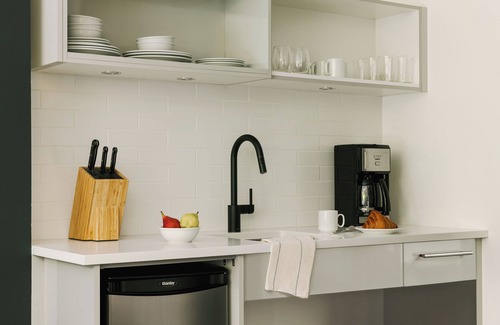 West End Apartment | Sonder at Revival | Accessible King Room+ w/Terrace Courtyard View