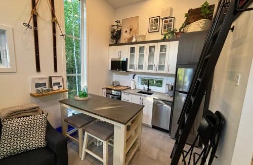 Adstock House | Spa - Chalet Sur Les Sentiers du Pic-Bois