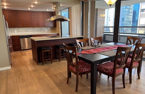 Downtown Vancouver Condo | Spacious and comfortable newly updated penthouse condo in downtown Vancouver