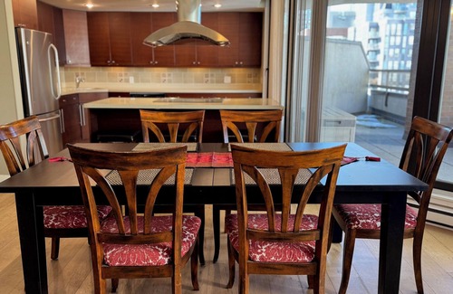 Downtown Vancouver Condo | Spacious and comfortable newly updated penthouse condo in downtown Vancouver