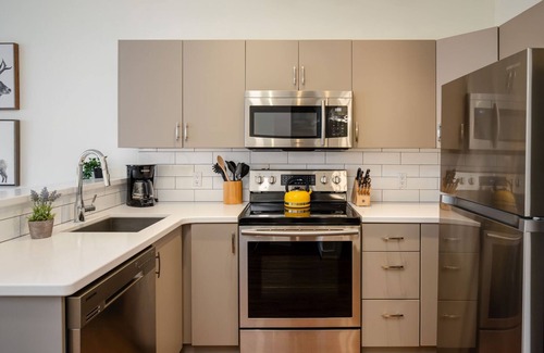 Village North Condo | Studio | Market Pavilion | Private Balcony | Common Area Hot Tub | AC | Village Location | Parking