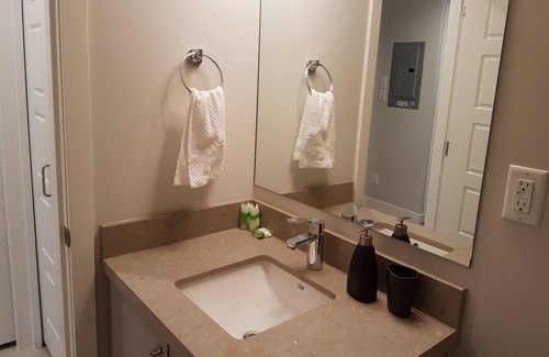 Lower Lonsdale Apartment | Studio North Vancouver Lower Lonsdale