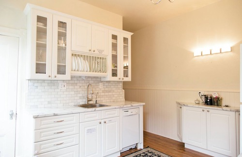 Saint John Apartment | Stunning and spacious heritage home