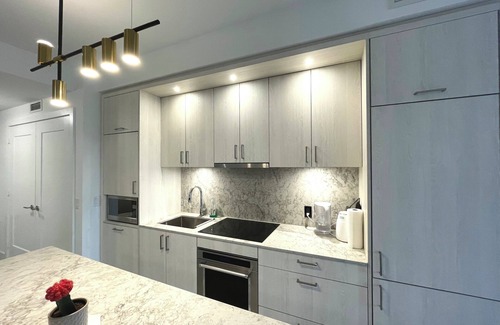 CityPlace Condo | Stunning NEW 1 Bed +Den in King West Ent. District
