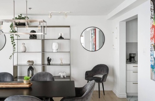 Old Montreal Apartment | Sublime 3BR 2BA Apt | Old Mtl | St Paul ST |