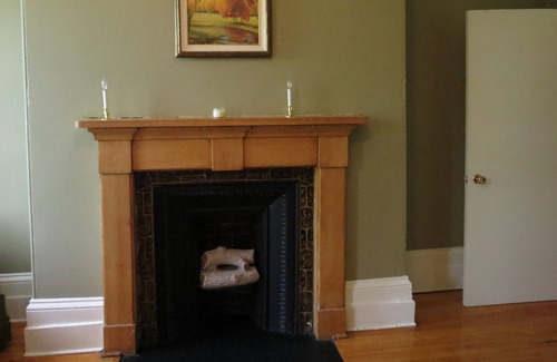 Lower Town Apartment | Sunny Condo In The Heart Of Old Québec