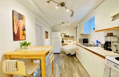 Woodbine Gardens Bed & Breakfast | Sunrise Tree Guest House