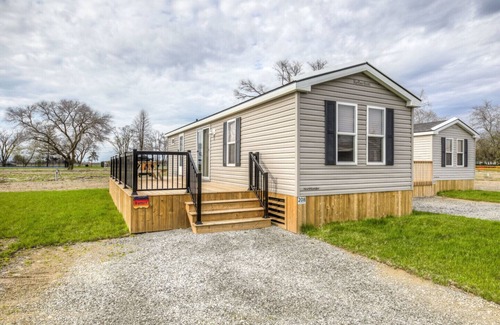 Niagara-on-the-Lake Cottage | Sunset Cottage Unit 208