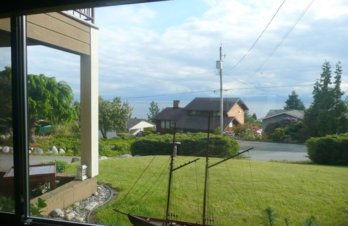Davis Bay House | Sunshine Coast Suites - Enjoy the wonders of the Sunshine Coast in Davis Bay