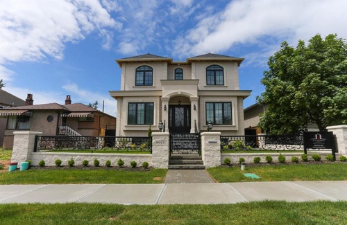 Marpole Apartment | Tasteful 2 BR Suite Near Marine Gateway