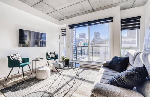 Saint-Roch Apartment | The Caiman 907- Perfect for 6-8 people