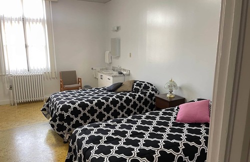 Sainte-Anne-des-Monts Hostel | The Couvent, 234 - chambre 2 lits simple