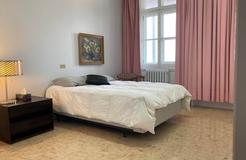 Sainte-Anne-des-Monts Hostel | The Couvent, 327 - chambre Queen