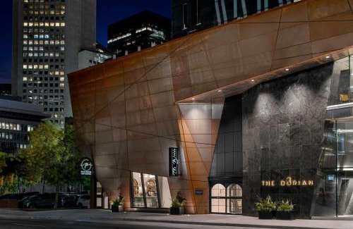 Downtown Calgary Hotel | The Dorian, Autograph Collection
