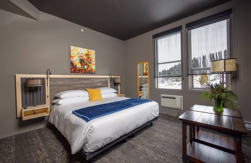 East Kootenay Hotel | The Larix Hotel
