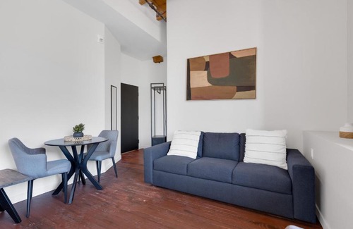 Cite Multimedia Hostel | The Little Prince Rooms-Old Montreal