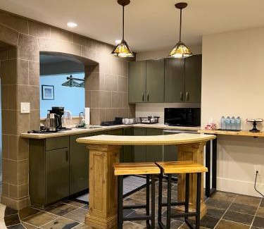 Kerrisdale House | The McCleery Inn