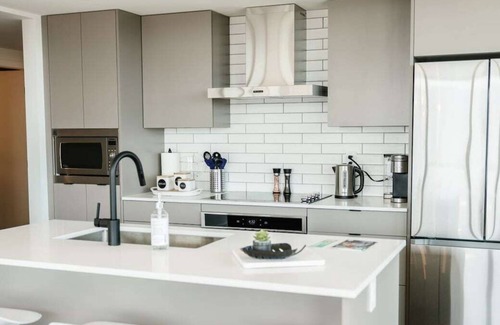 Downtown Kelowna Condo | The Midi - Downtown Kelowna
