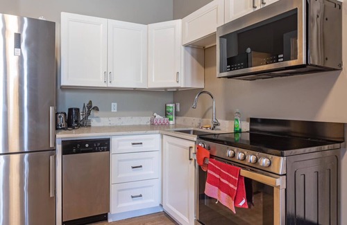 South End Apartment | This apartment is a 0 bedroom(s), 1 bathrooms, located in Halifax, NS.