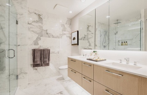 West Side House | tnVancouver (UBC) one bed room in luxury house B