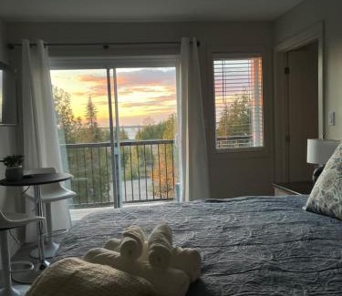 Northern Bruce Peninsula Bed & Breakfast | Tobermory Tides bed and breakfast