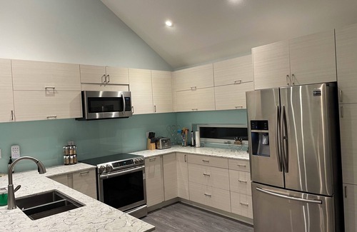 Central Okanagan Cottage | "Together On The Lake" at La Casa Resort