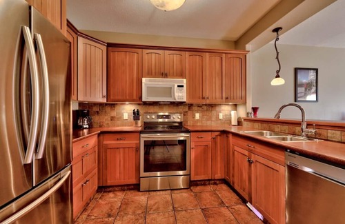 Sun Peaks House | Trail's Edge 56 - 2 bedrooms + 2 1/2 bath townhomes
