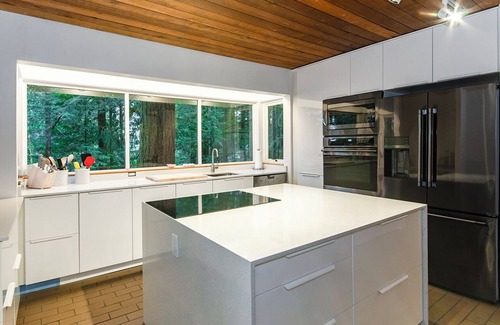 Upper Lonsdale House | Treehouse in the Woods
