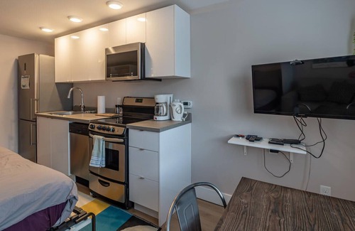 Dartmouth Apartment | Ultimate relaxation awaits.