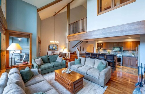 Whistler Village House | Village Townhome with Hot Tub, Patio, BBQ, Air Con
