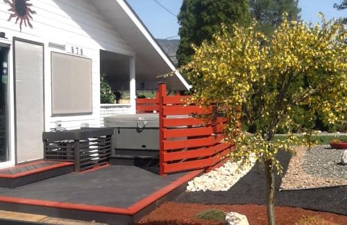 Okanagan-Similkameen Bed & Breakfast | Vintage Merlot Bed and Breakfast