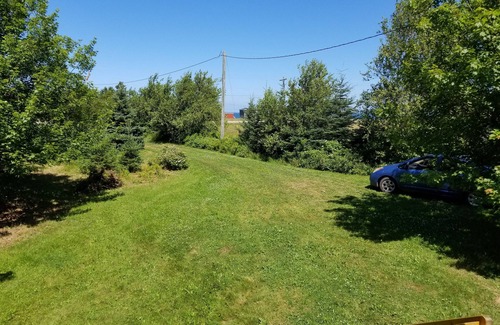 Maximeville Cottage | Walking distance to beach, licensed, very clean, safe & secluded