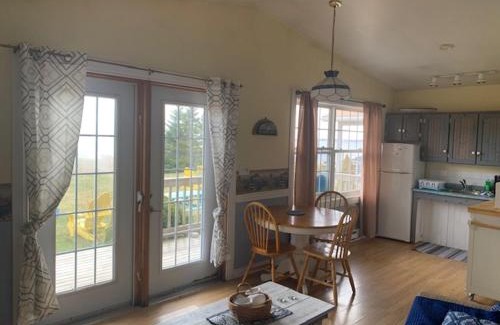 Ingomar Resort | Whispering Waves Cottages