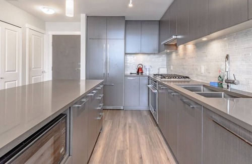 Richmond City Centre Apartment | Zodiac Palace Richmond 2BD+2BATH penthouse high ceiling #4
