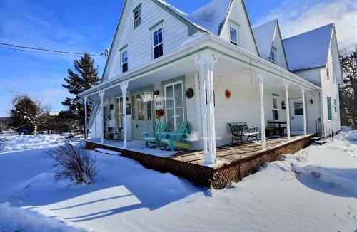 Val-Racine Apartment | À la croisée des sommets
