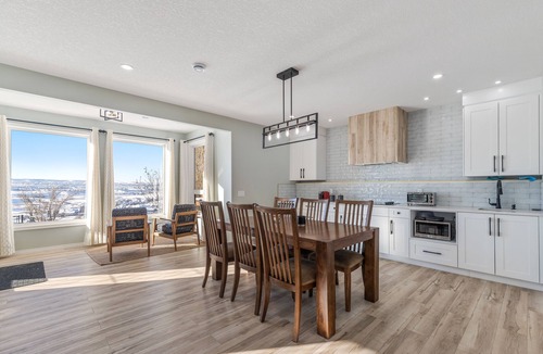 Hanson Ranch House | 1 bedroom and kitchen place with a valley scenery view & free parking