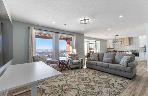 Hanson Ranch House | 1 bedroom and kitchen place with a valley scenery view & free parking