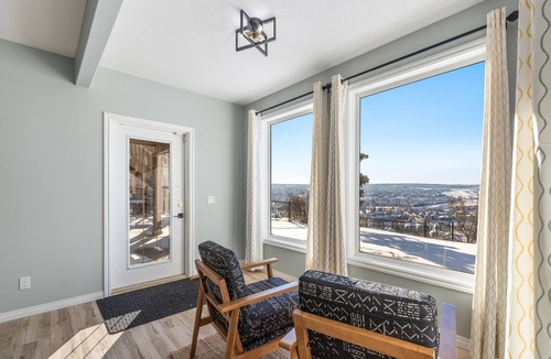 Hanson Ranch House | 1 bedroom and kitchen place with a valley scenery view & free parking