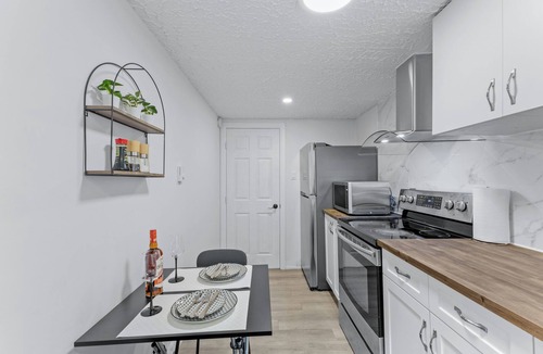 Anjou House | 1 Bedroom Apartment-Near Metro Station