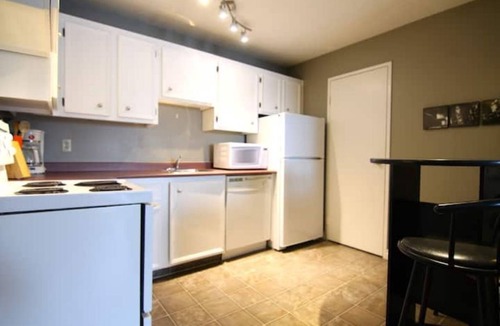 North Industrial Apartment | 1 Bedroom Fully Equipped Condo in River Heights