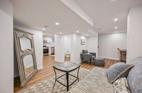 Burlington Apartment | 1 Bedroom Lower Level Suite in Burlington -The Jacob at Bellwood
