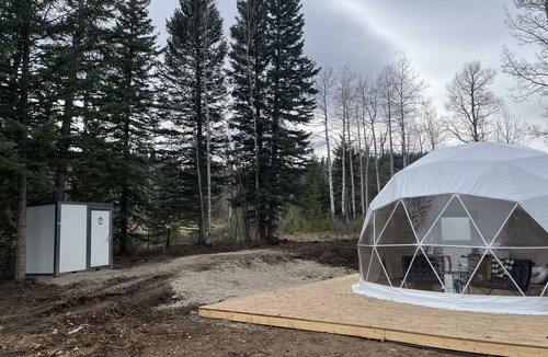 Hinton Cabin | #1 Dome - Jasper Gateway Glamping