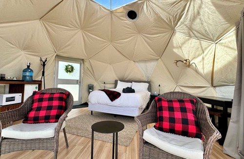 Hinton Cabin | #1 Dome - Jasper Gateway Glamping