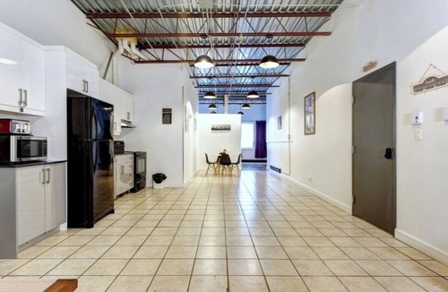 Villeray Apartment | #1 - Loft - Plaza St-hubert - Montreal Center