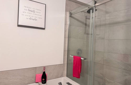 Aylmer Condo | 10 minutes to the capital!Comfortable and spacious condo access to hiking!