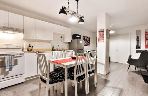 Gay Village Apartment | 100 METERS to METRO BEAUDRY - FULL APARTMENTS - 1 minute walk to the FAMOUS ST CATHERINE STREET - Montcalm units