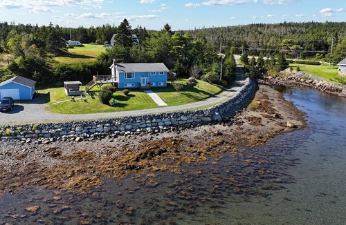 Tangier House | 100 Wild Islands Oceanfront Home with hot tub and Kayaks