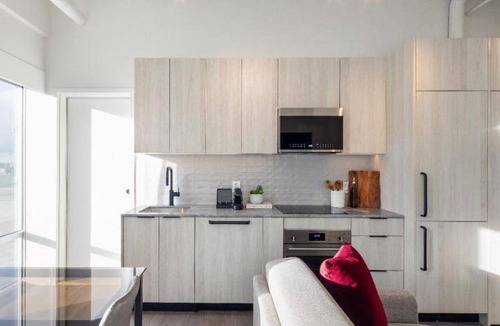 Steveston Hotel | 101 m² Hotel ∙ 3 bedrooms ∙ 13 guests